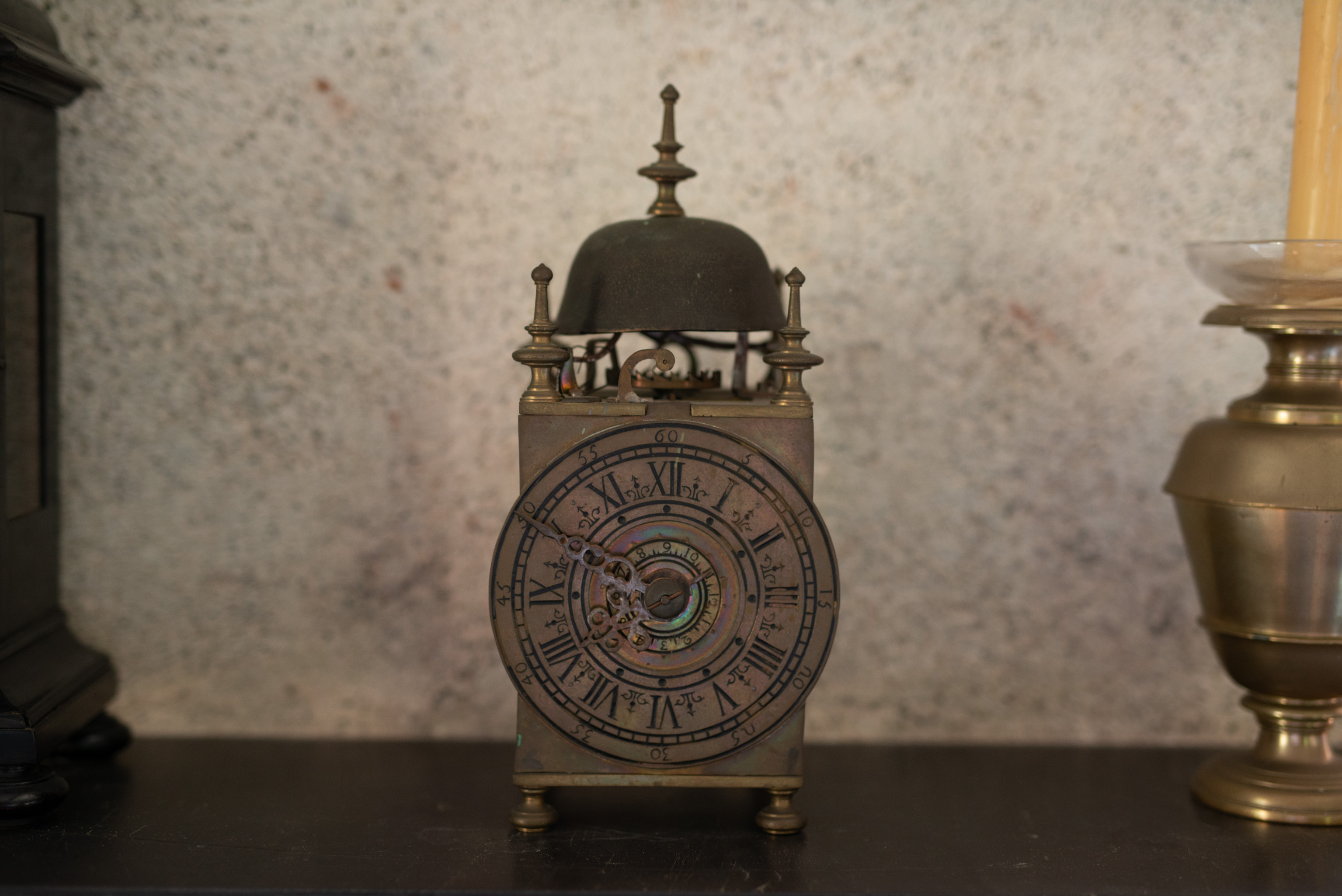 Orologio antico in bronzo